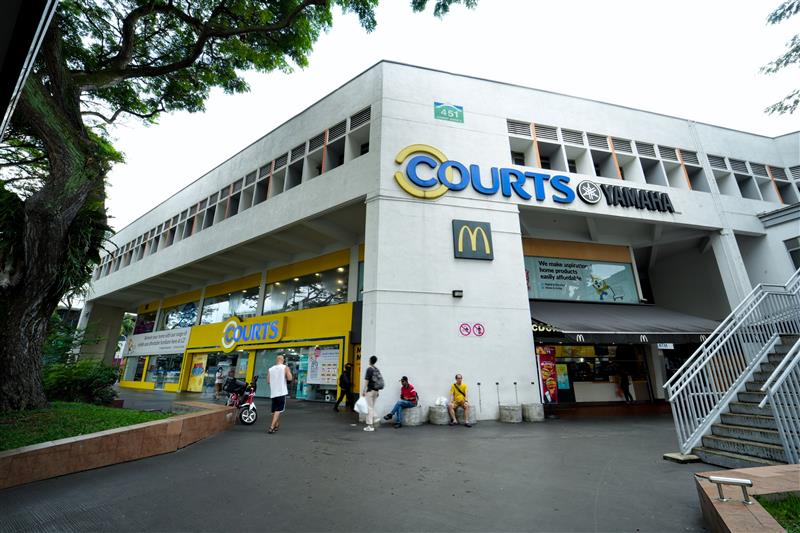 Limited-Edition Portfolio of Four Large Format HDB Retail Units for sale by Expression of Interest