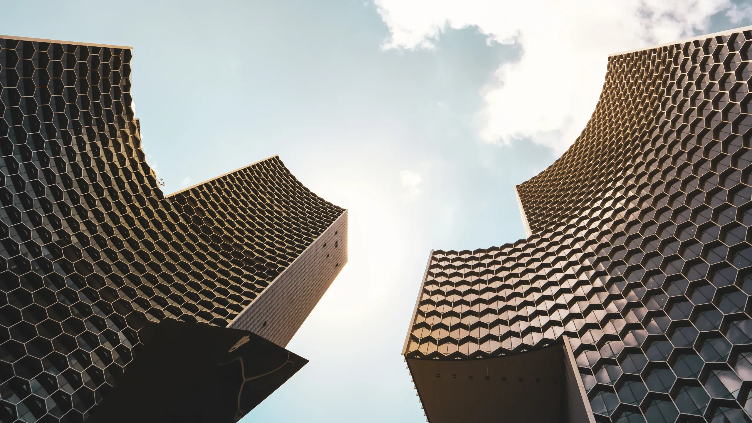 futuristic-architecture-with-honeycomb-design-facades_16_9
