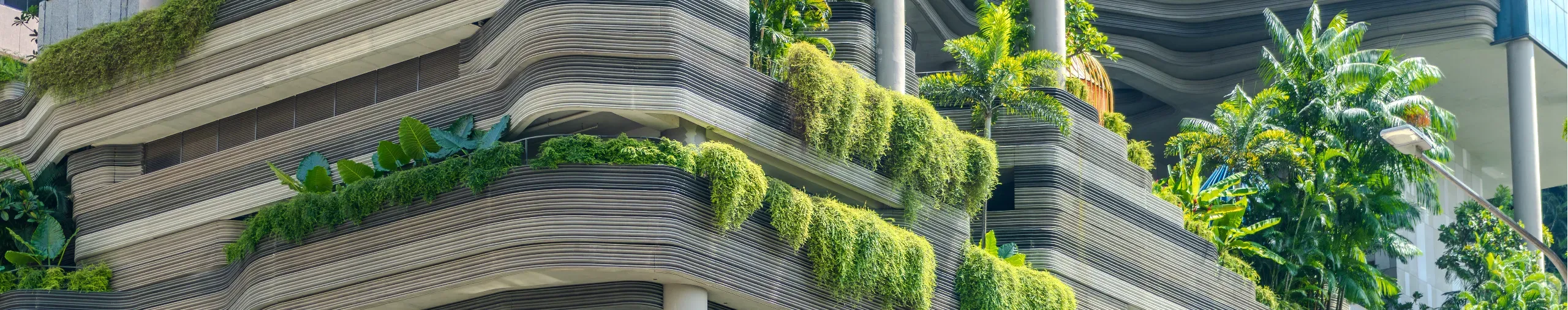 green-terraced-gardens-at-parkroyal-on-pickering-singapore